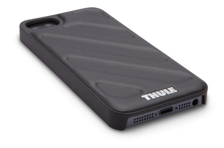 Thule Gauntlet™ iPhone® 5/5s case Black(TGI-105BLK)-1749